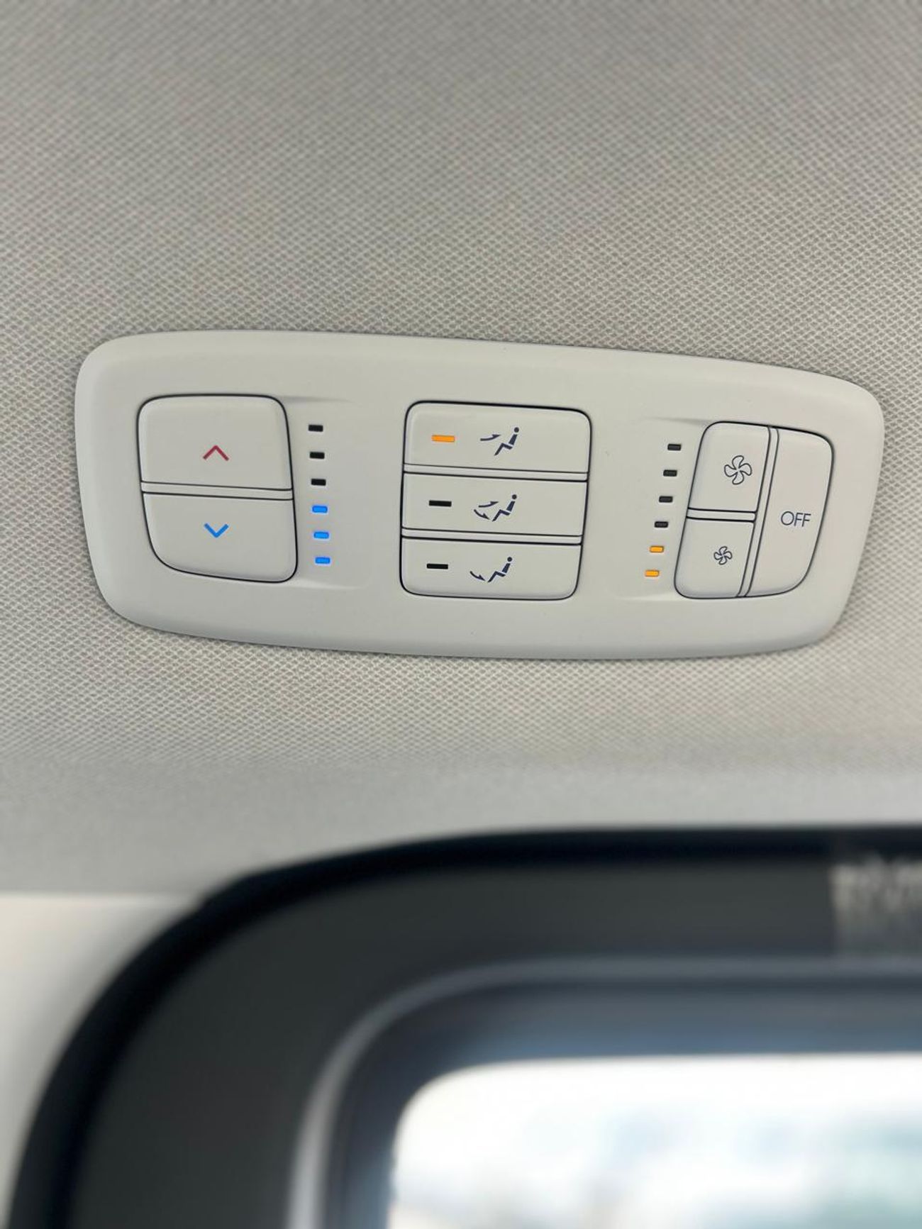 Hyundai Staria Hyundai Staria 2.2l CRDI 11 Seat Fwd Manual Transmission