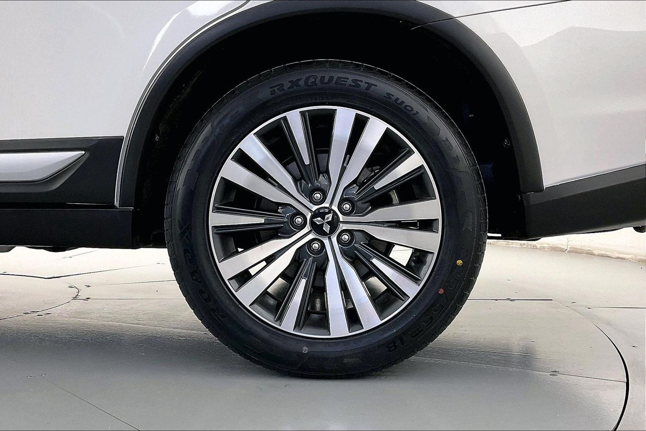 Mitsubishi Outlander GLX Midline| 1 year free warranty | Exclusive Eid offer