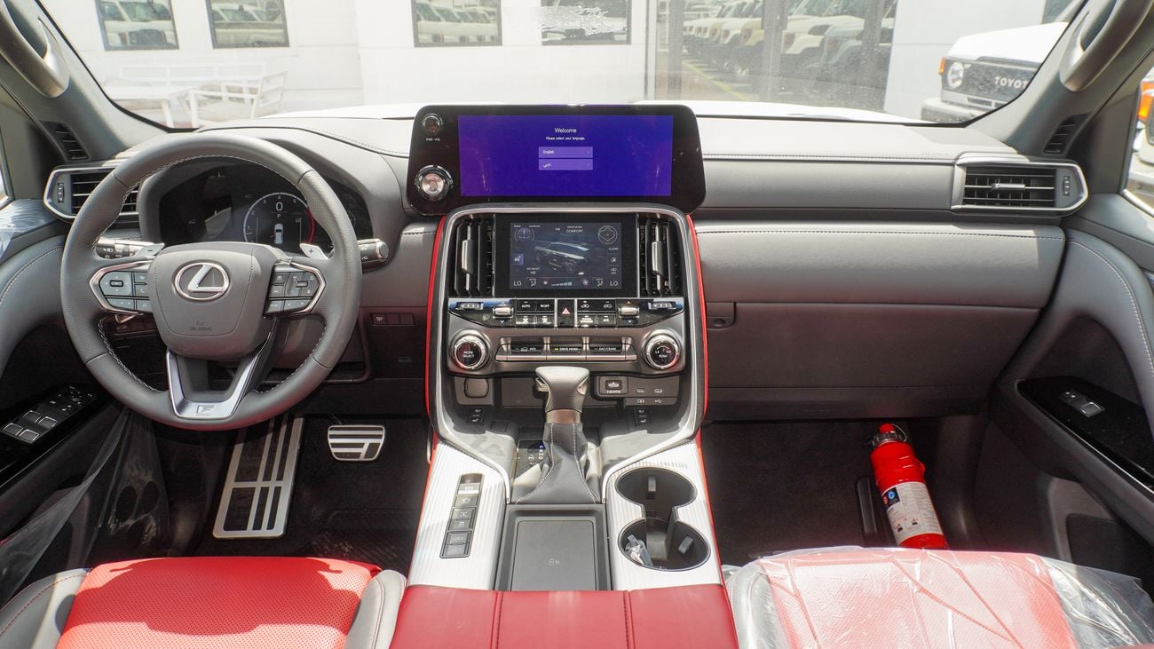 Lexus LX 600 FSport 3.5L V6  5 Seats