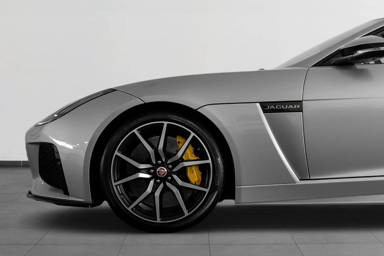Jaguar F Type SVR