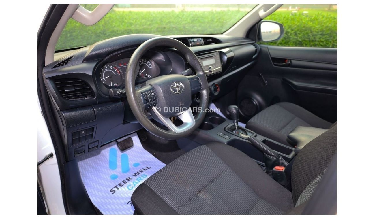 تويوتا هيلوكس GL 2019 2.7L 4X4 DOUBLE CAB A/T PETROL | GCC SPECS - LIKE NEW CONDITION READY TO DRIVE