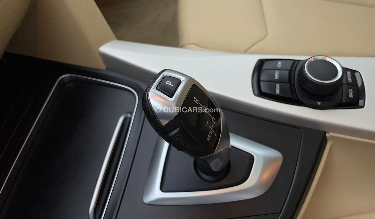 بي أم دبليو 318i EXCLUSIVE 1.5 | بدون دفعة مقدمة | اختبار قيادة مجاني للمنزل