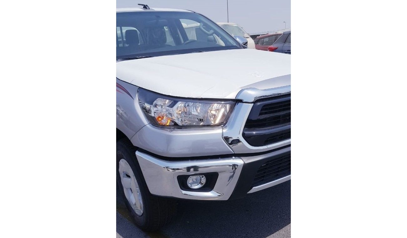 Toyota Hilux 2.4L Diesel Automatic - Mid option - GCC