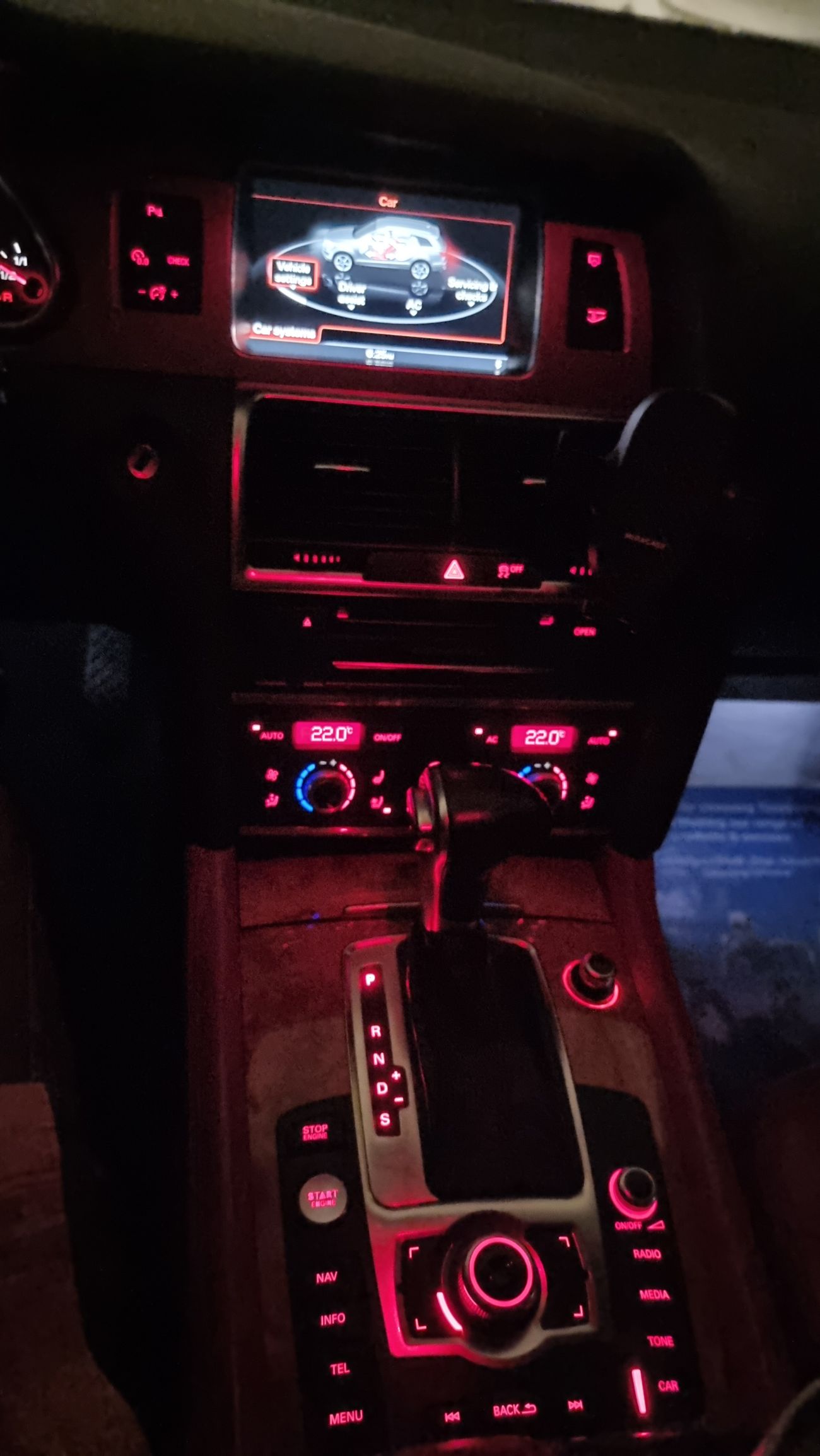 Audi Q7 TFSI quattro Exclusive Sports Style Package 3.0L