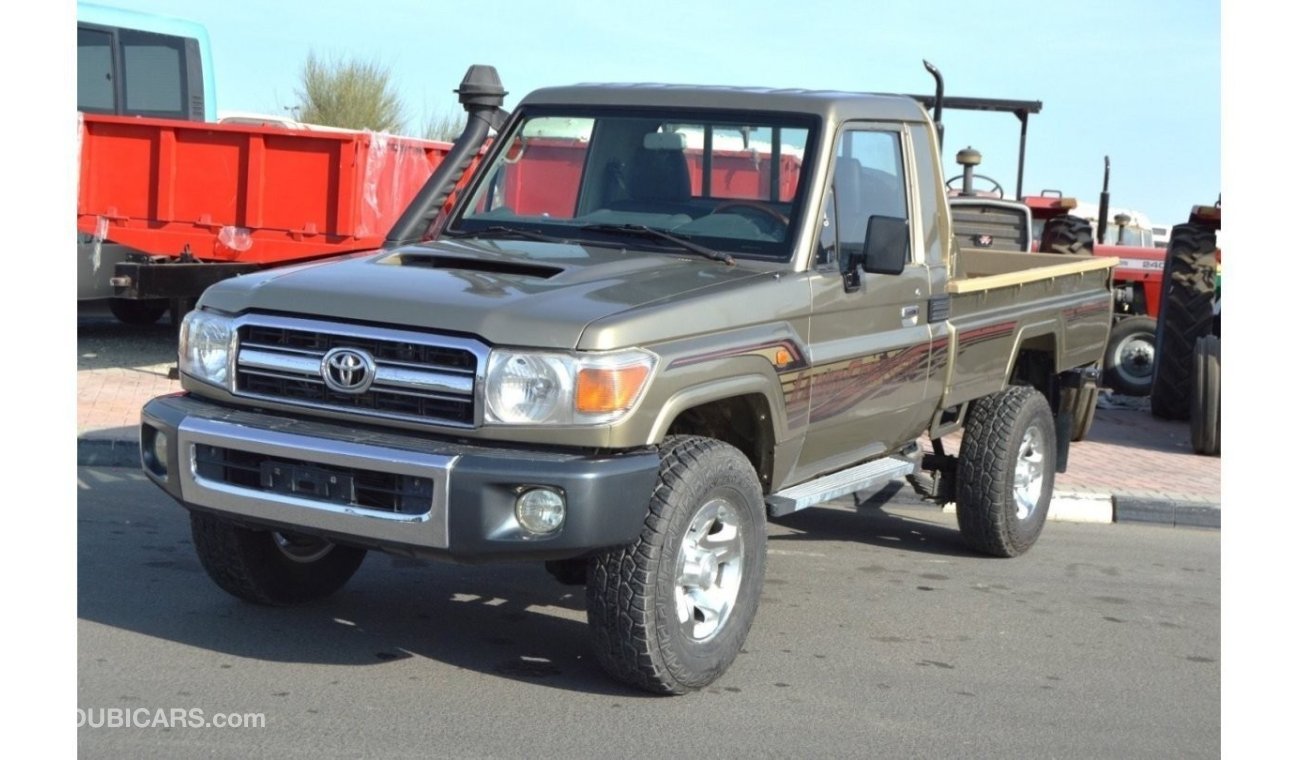 Toyota Land Cruiser Pick Up Full option clean car