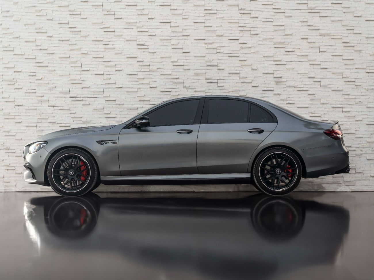 مرسيدس بنز E 63S 4MATIC+ 4.0L