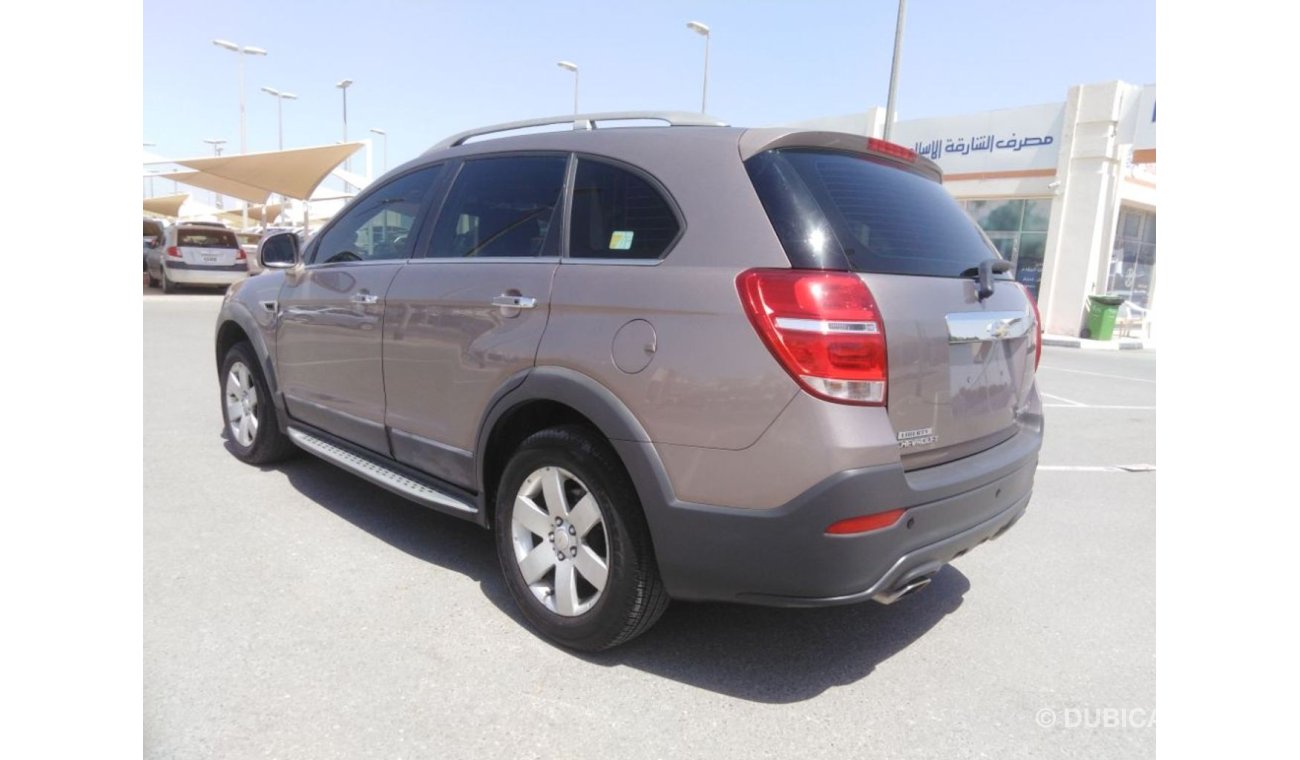 Chevrolet Captiva Chevrolet captiva 2014 gcc very very celen car car