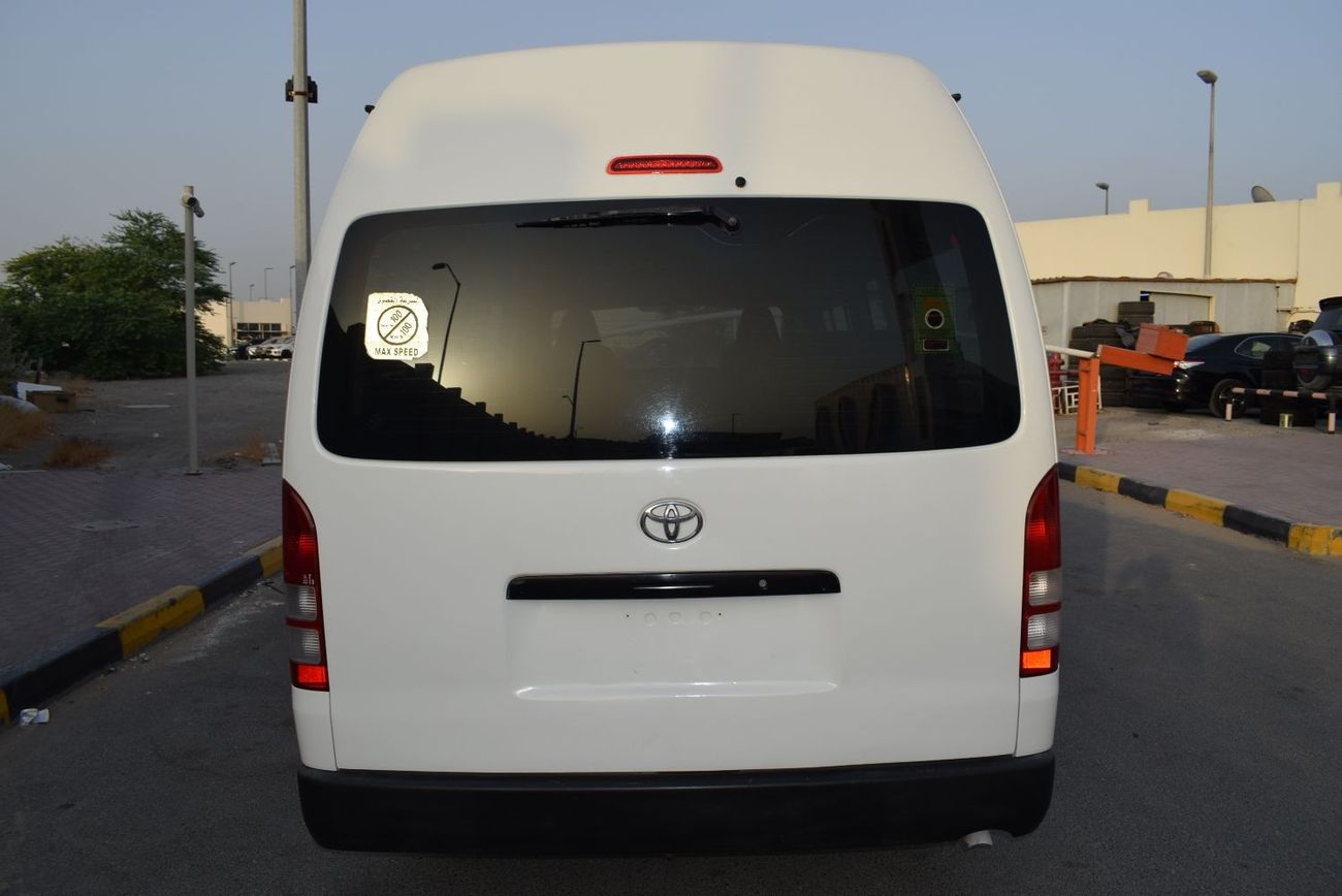Toyota Hiace Toyota Hiace Highroof GL 15 seater, Model:2009. Excellent condition