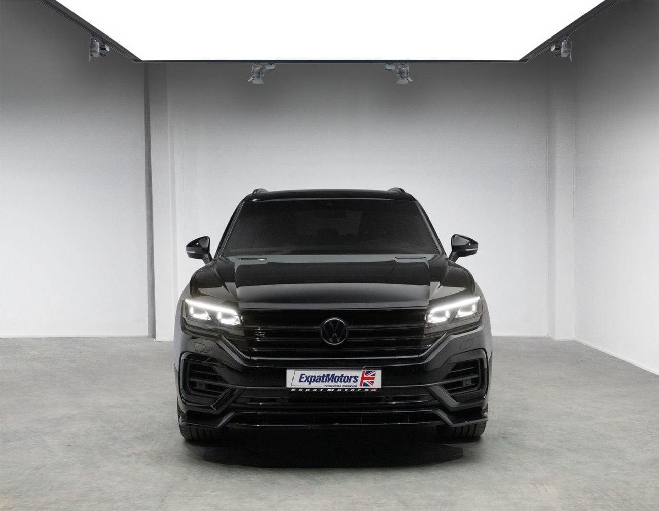 فولكس واجن طوارق R-Line 3.0L AWD