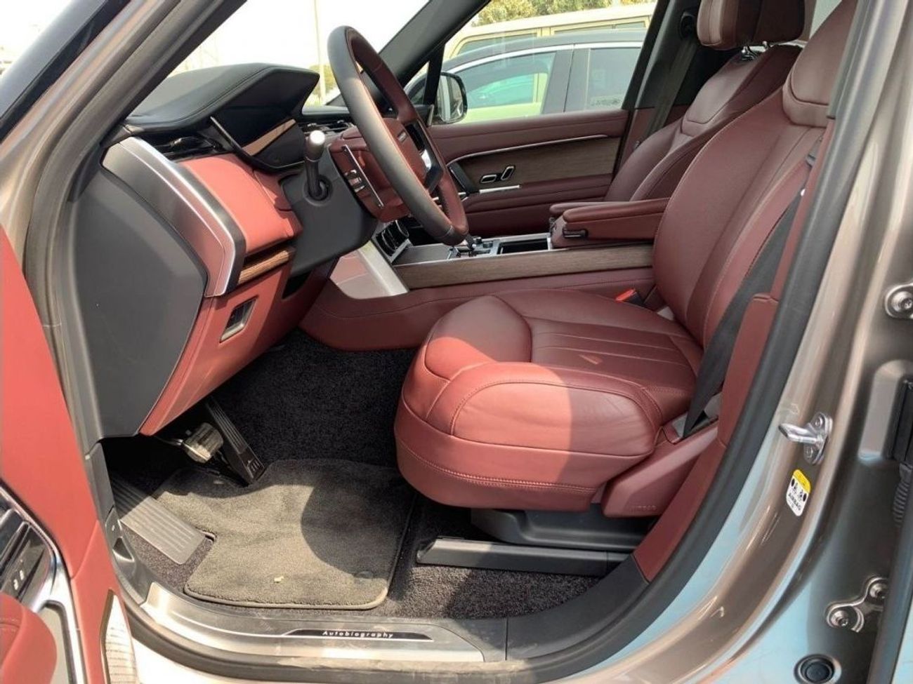 لاند روفر رينج روفر P400 LWB AUTOBIOGRAPHY 3.0L PETROL AWD