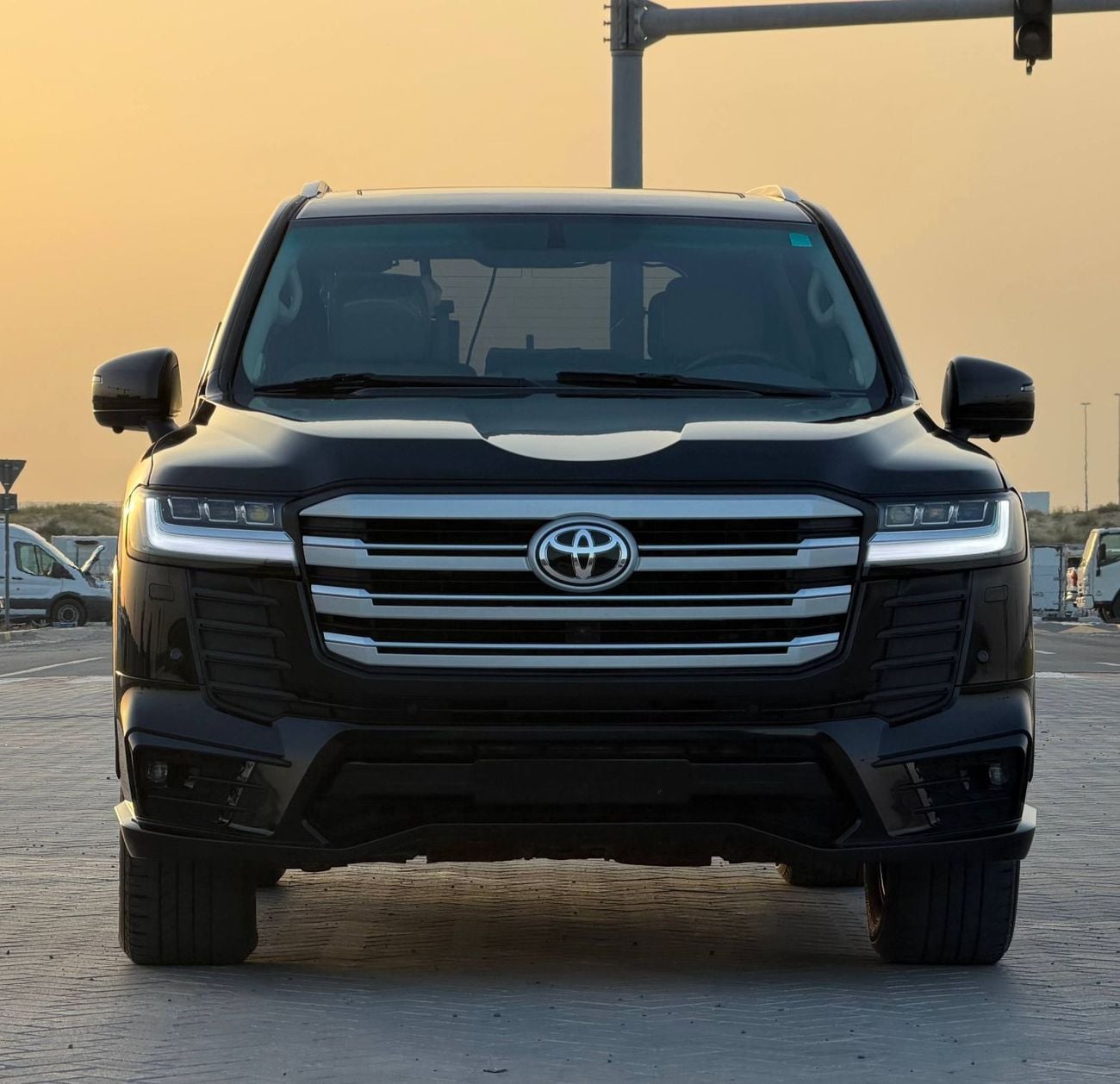 تويوتا لاند كروزر VX.R V8 upgrade 2024