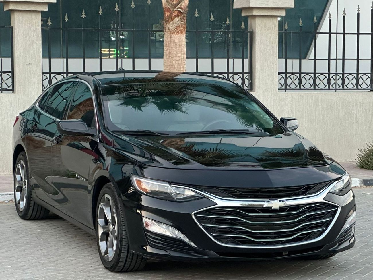 شيفروليه ماليبو شفروليه ماليبو ال تي  موديل : 2020 المطلوب 37,000 درهم  الممشى 98,000 كم  وارد امريكا  ، جلد ، مثبت 