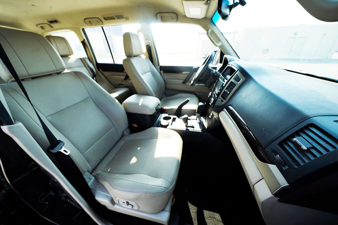 Mitsubishi Pajero 3.8L, GLS, Petrol, Automatic , MY2017