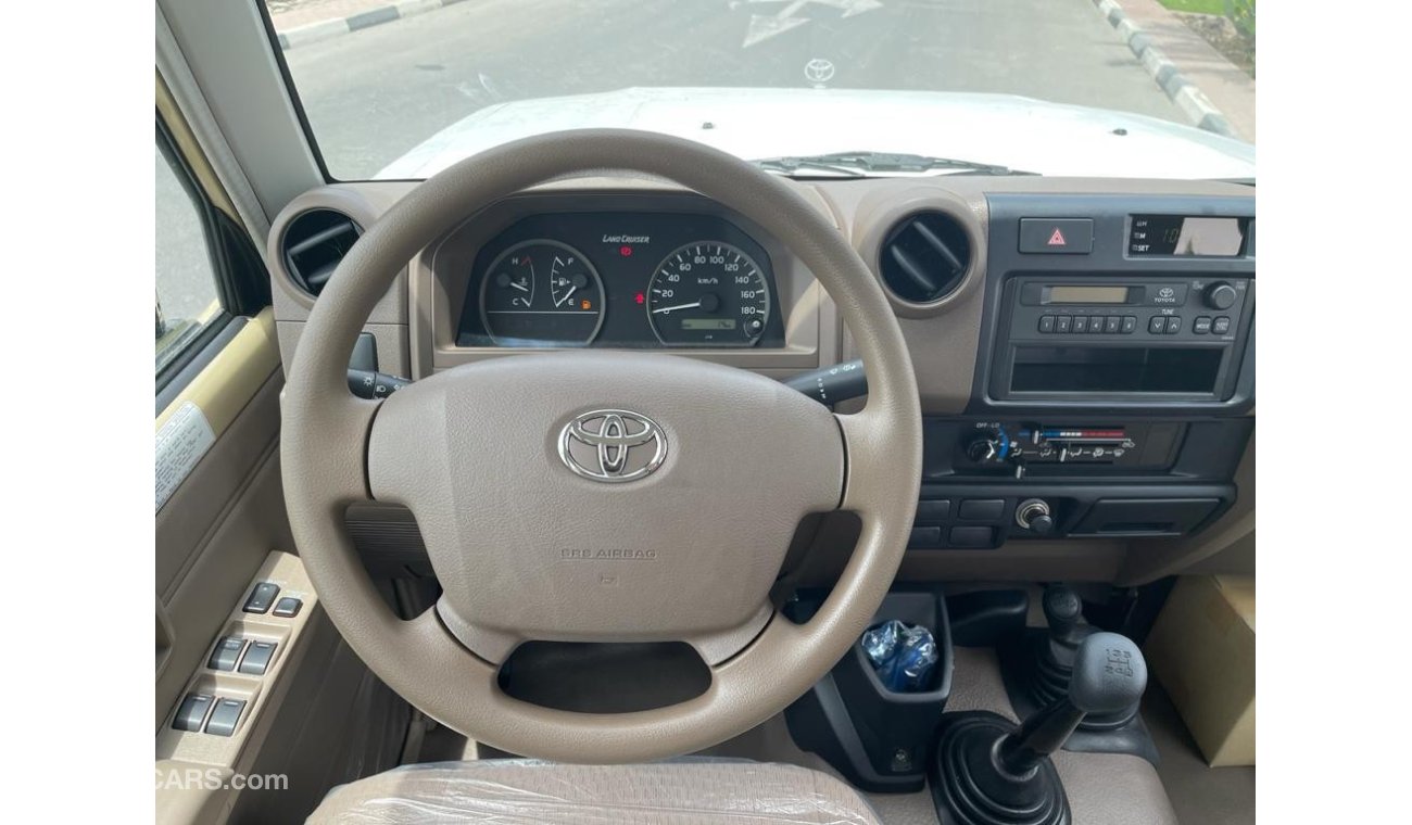 تويوتا لاند كروزر بيك آب TOYOTA LAND CRUISER PICK UP DIESEL 4.2L V6 GCC WITH DIFFLOOK AND POWER WINDOWS