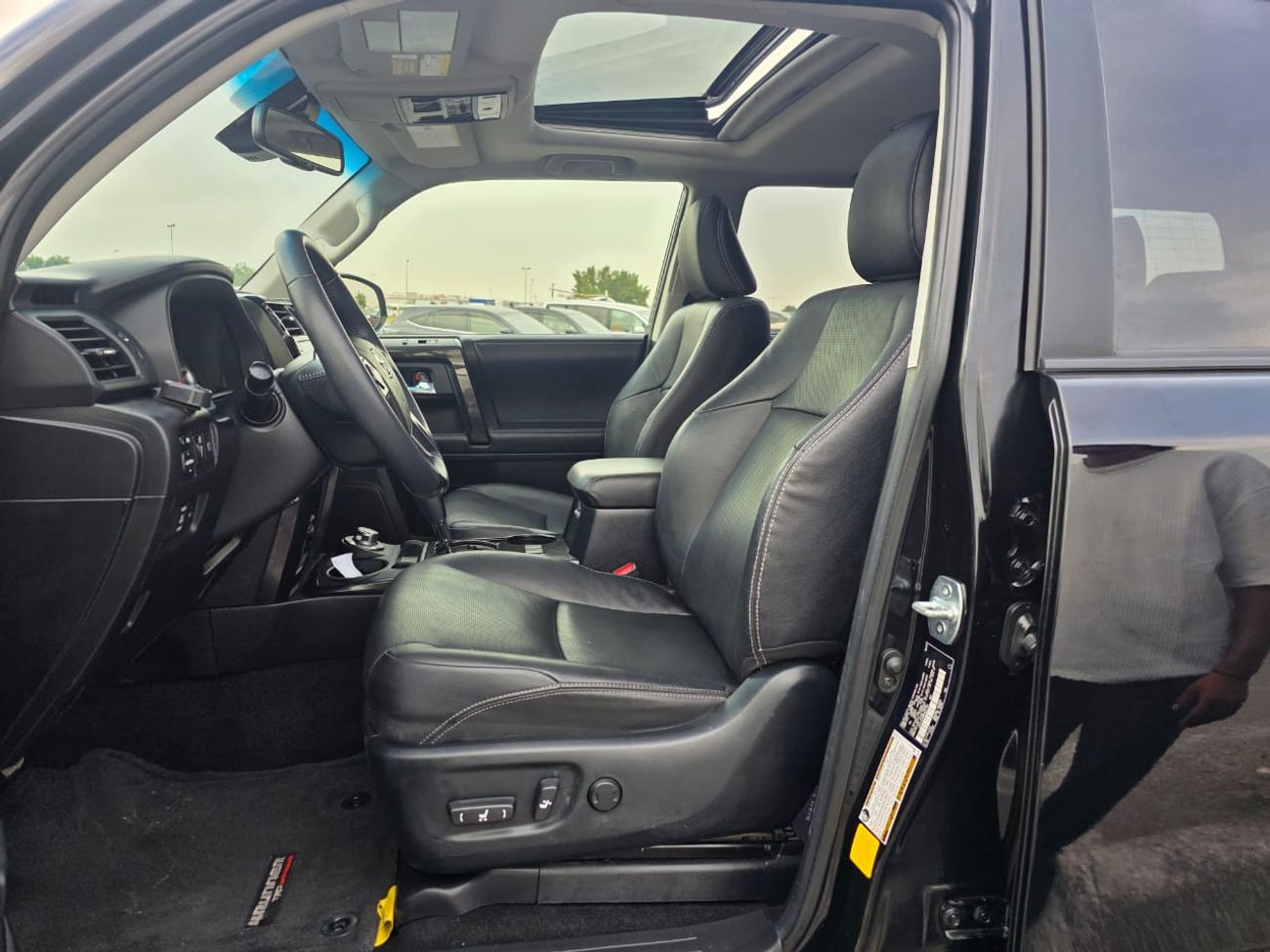 تويوتا Runner4 Nightshade Edition