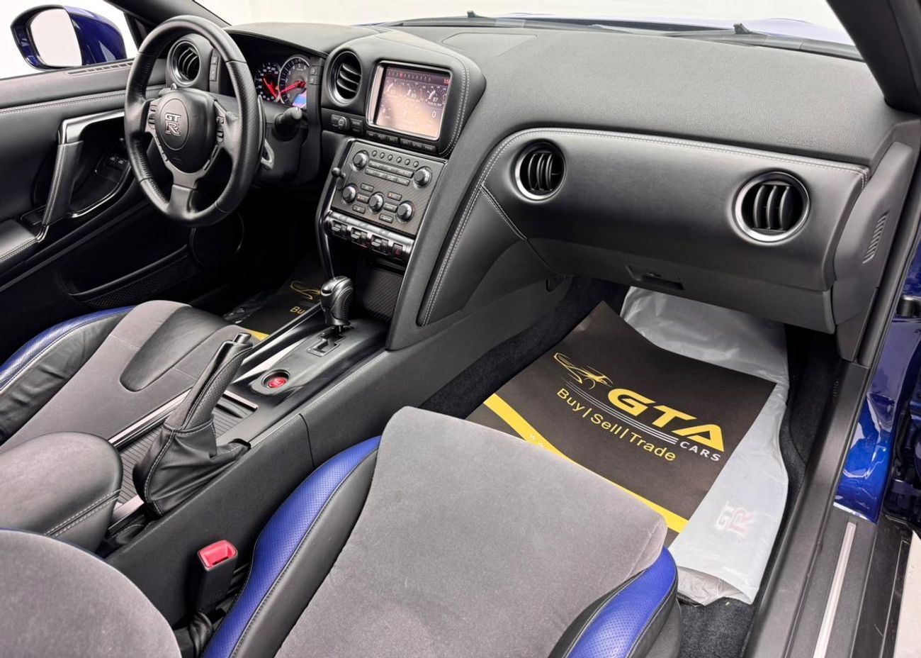 نيسان جي تي ار Track Edition 3.8L (565 HP) 2014 Nissan GT-R Track Edition, Nissan Service History, Excellent Condit