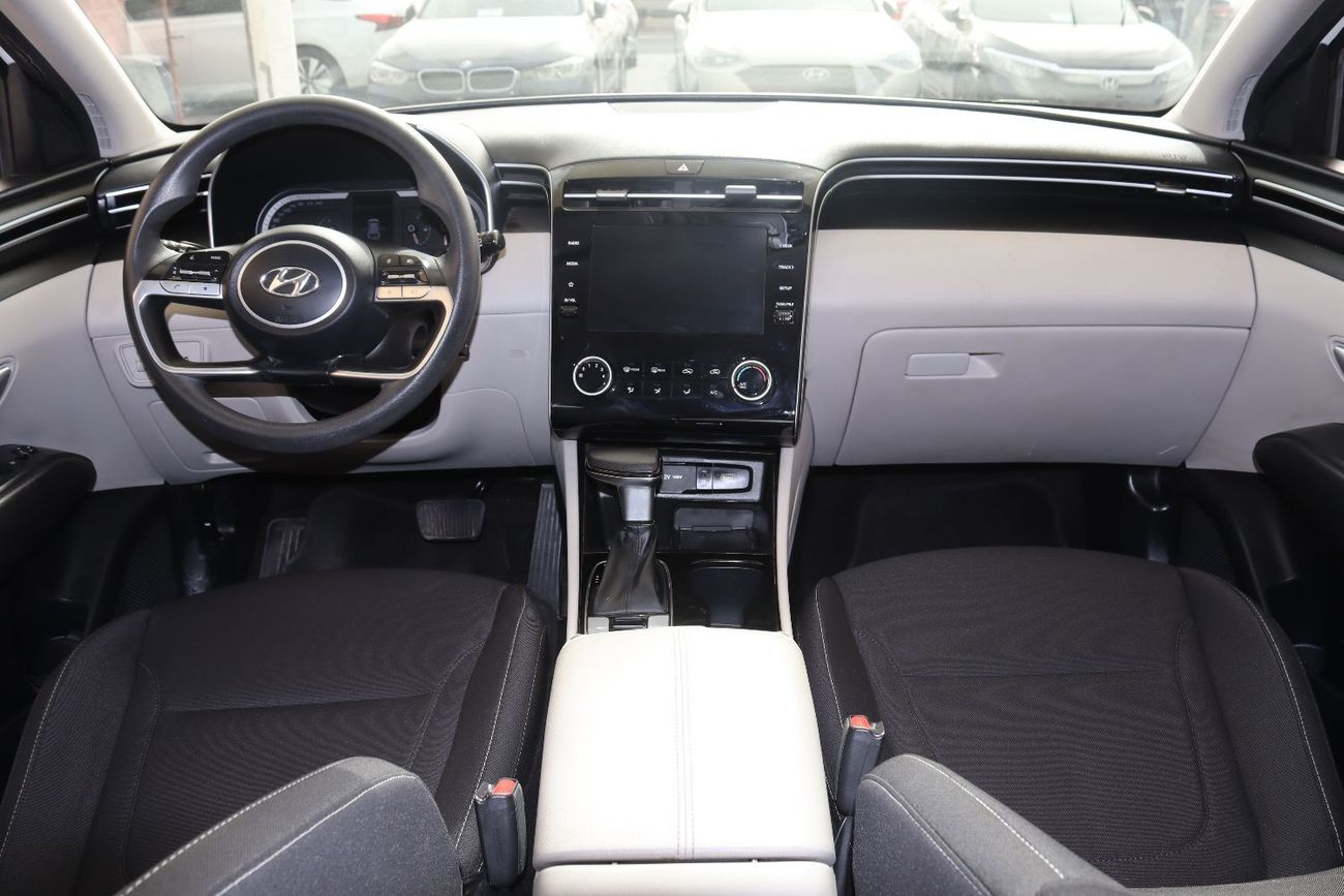 هيونداي توسون هيونداى توسكان 2023 خليجى بدون حوادث محرك 2.0L بسعر 68000بحاله ممتازه