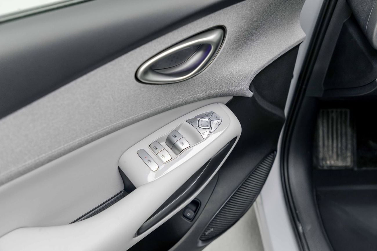 BYD Sealion 05 Intelligent Navigation - Sea White Inside White | Export Only