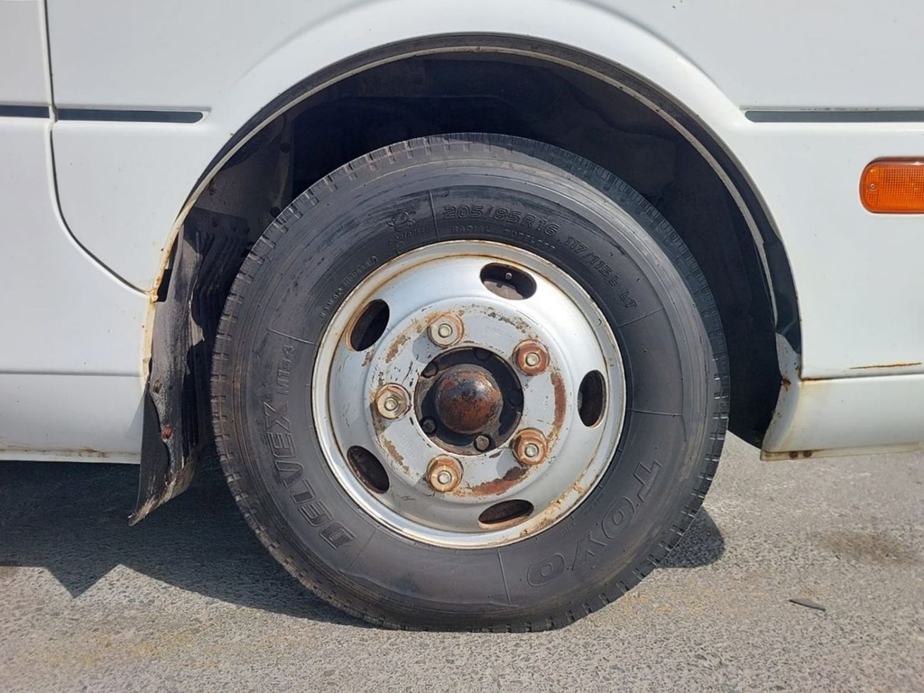 Mitsubishi Rosa MITSUBISHI ROSA BUS RHD 2006 MODEL 4.8 L DIESEL AUTOMATIC(PM00356)