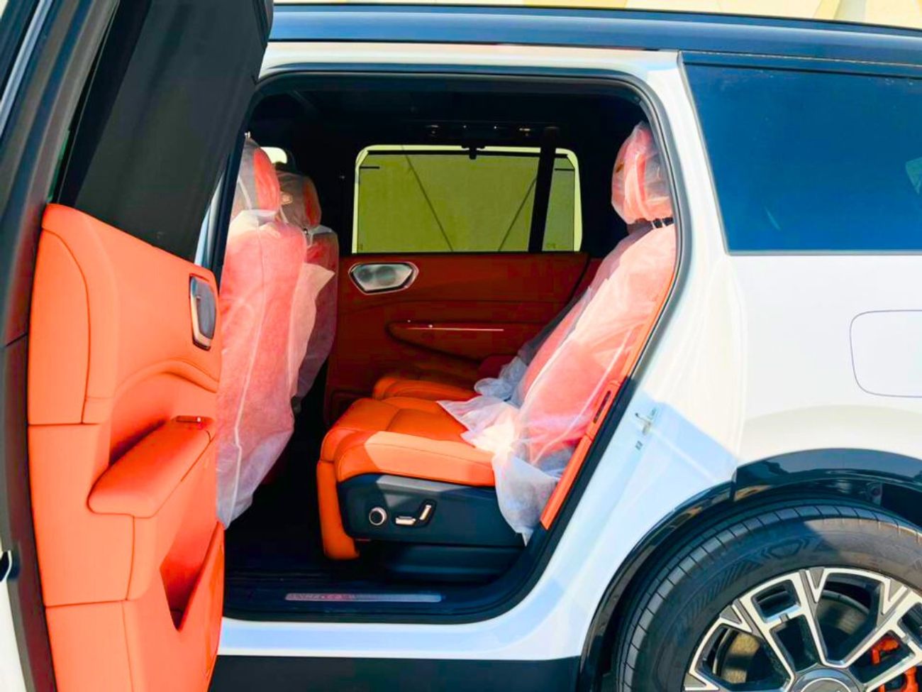 Lynk & Co 900 Only 1 Unit | 2025 Lynk & Co 900 | Designed for GCC Market with English Languag