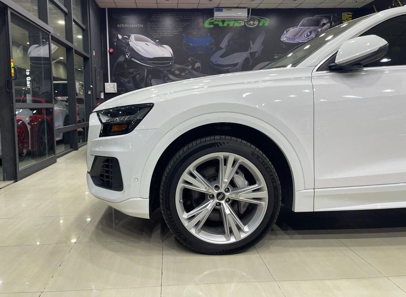Audi Q8 55 TFSI quattro (340 HP)
