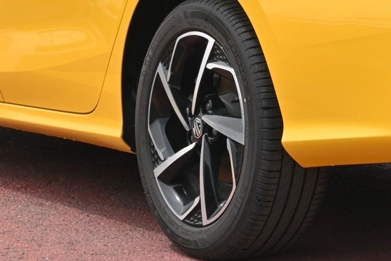 أم جي GT MG GT 1.5L CVT , fastback sedan, Mid Option, Model 2023, Color Yellow