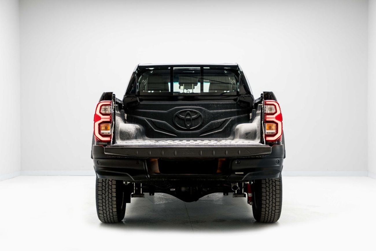 تويوتا هيلوكس GR SPORT 2.8L Diesel - Attitude Black Inside GRS Black | Export Only
