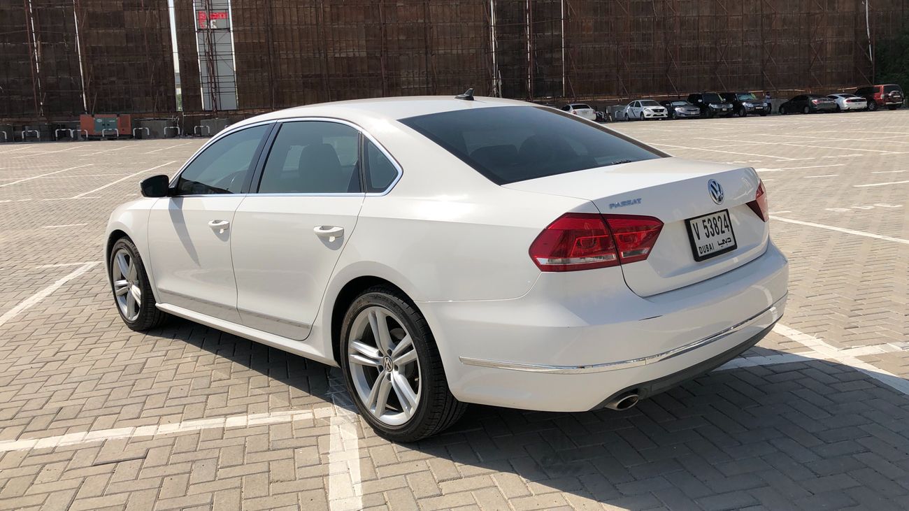 Volkswagen Passat SEL 2.5L