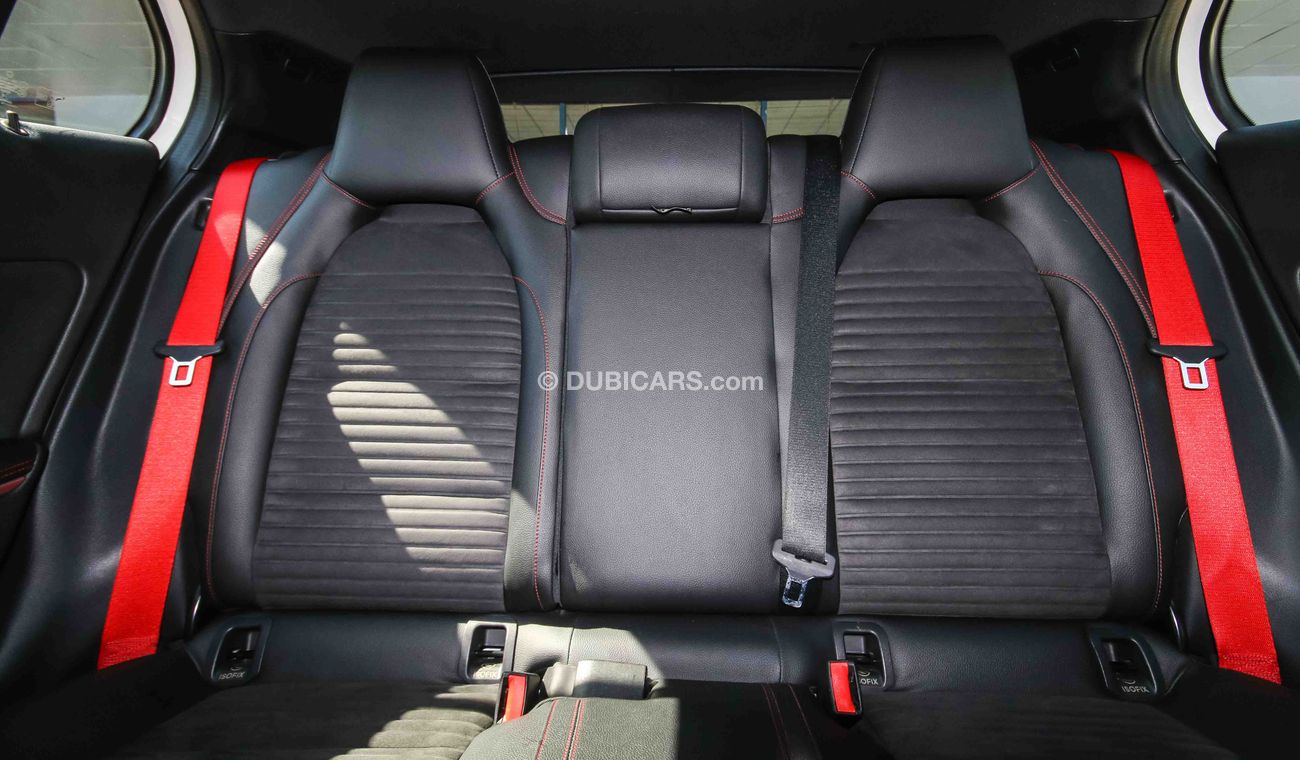 Mercedes-Benz GLA 45 AMG 4 Matic Turbo