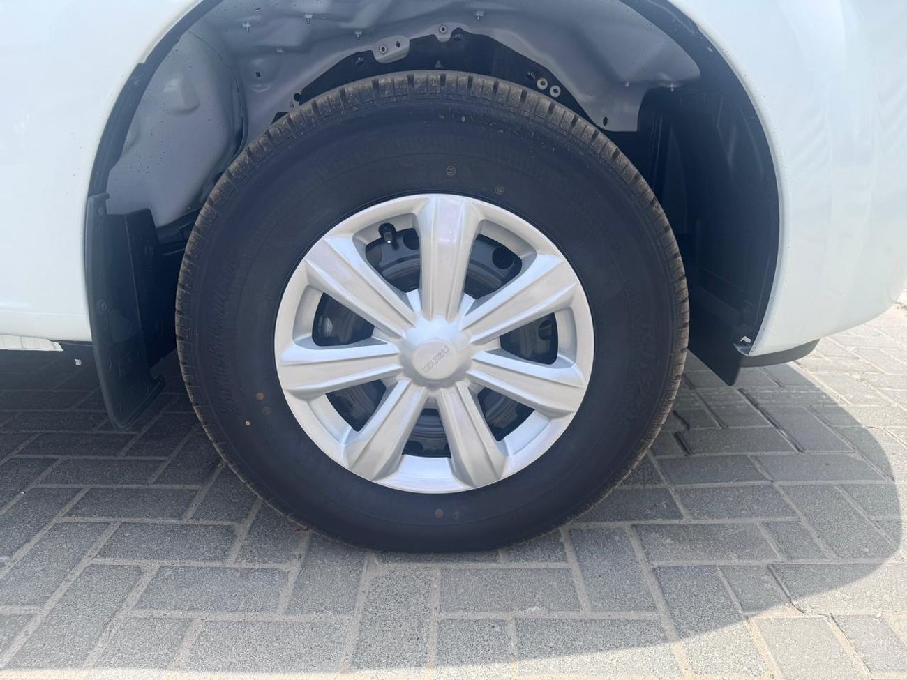 Isuzu DMax 2.5L 2WD (4x2) Single Cab (2 Doors) MY 2026 - Made in India