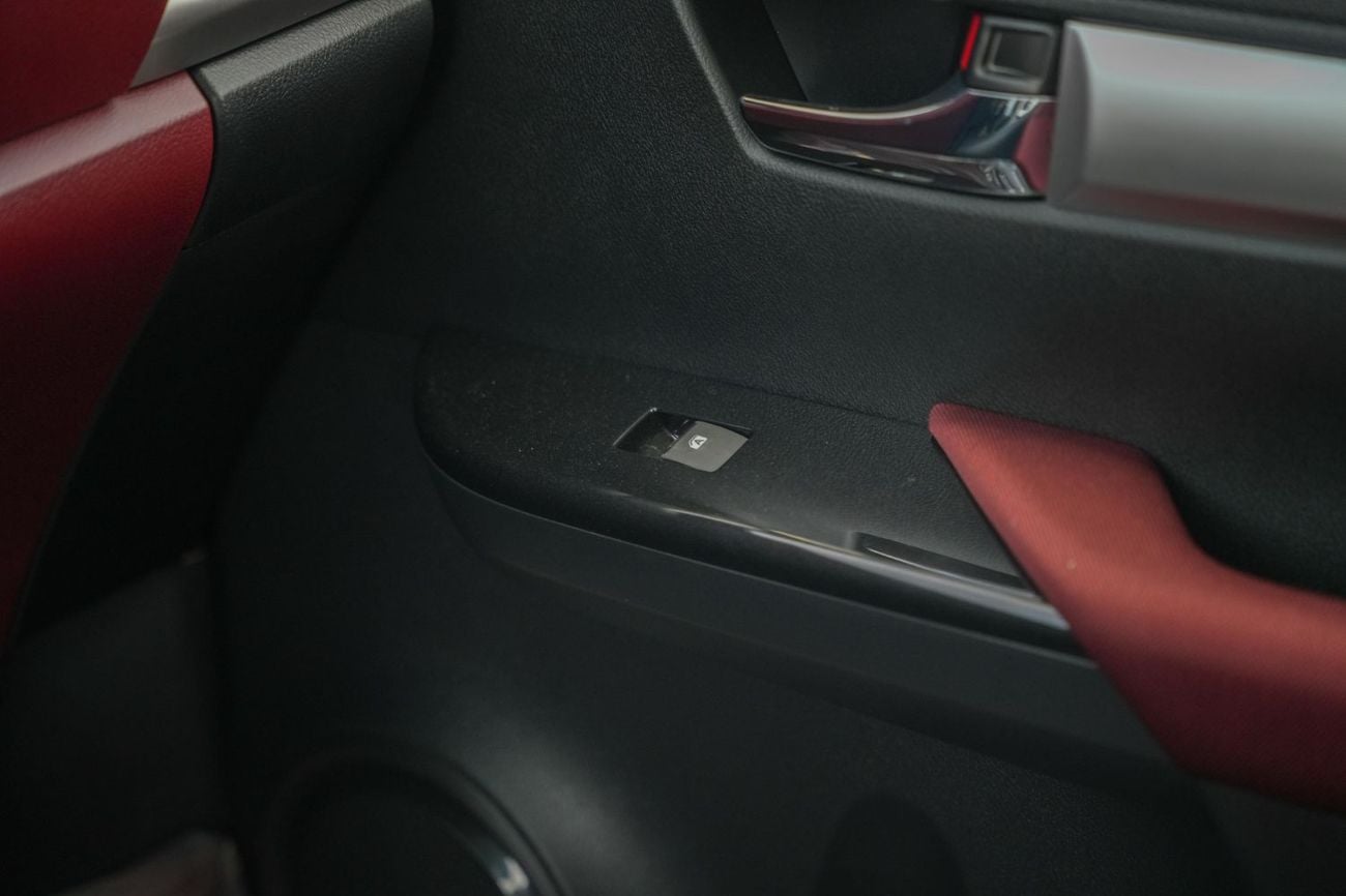 تويوتا هيلوكس HILUX D/C 4WD 2.7 GLXS-G A/T  SUPR WHITE | MAROON (No push start button)