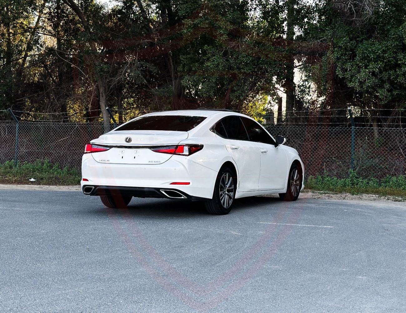 Lexus ES350 Premier 3.5L FWD Lexus ES350 | 3.5 L | 2019 | GCC | Full Option | Accident-Free |  In Excellent Cond