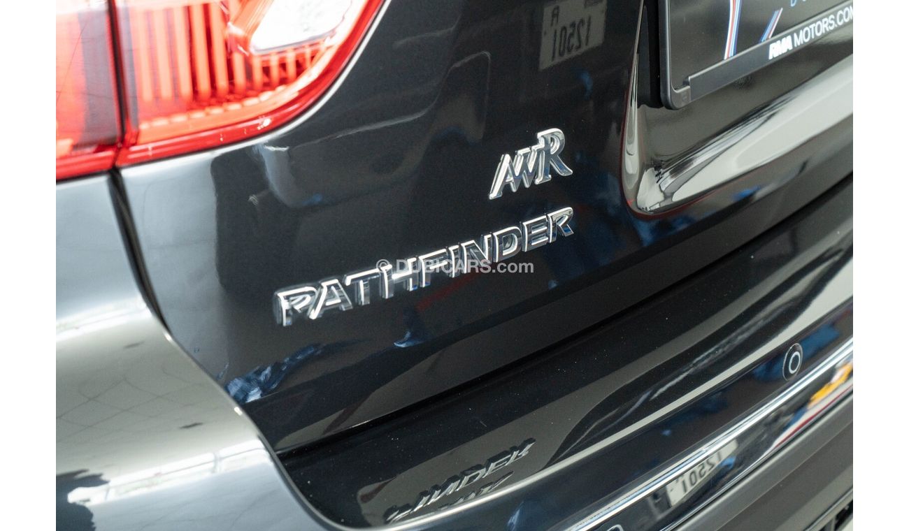 Nissan Pathfinder SV 7-Seater AWD  3.5