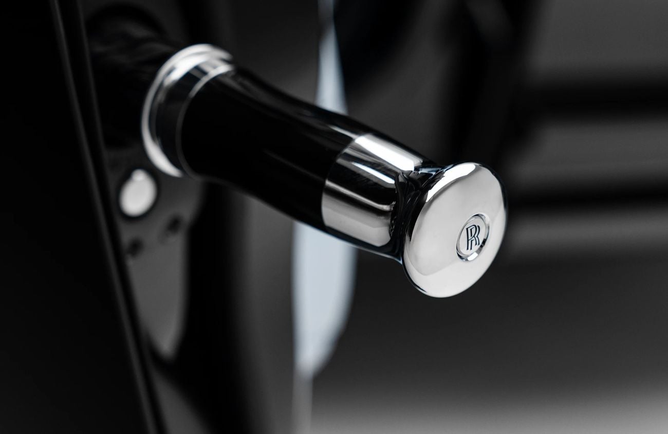 رولز رويس كولينان 6.75L V12 Twin-Turbocharged Engine