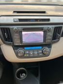 Toyota RAV4  2014 Toyota Rav4 XLE Full Option 2.5L V6 - Sunroof  Rear Camera - Rims