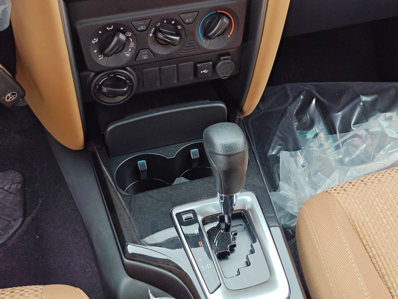 تويوتا فورتونر 2026 Toyota Fortuner 2.4L Diesel AT 4WD GCC Spec