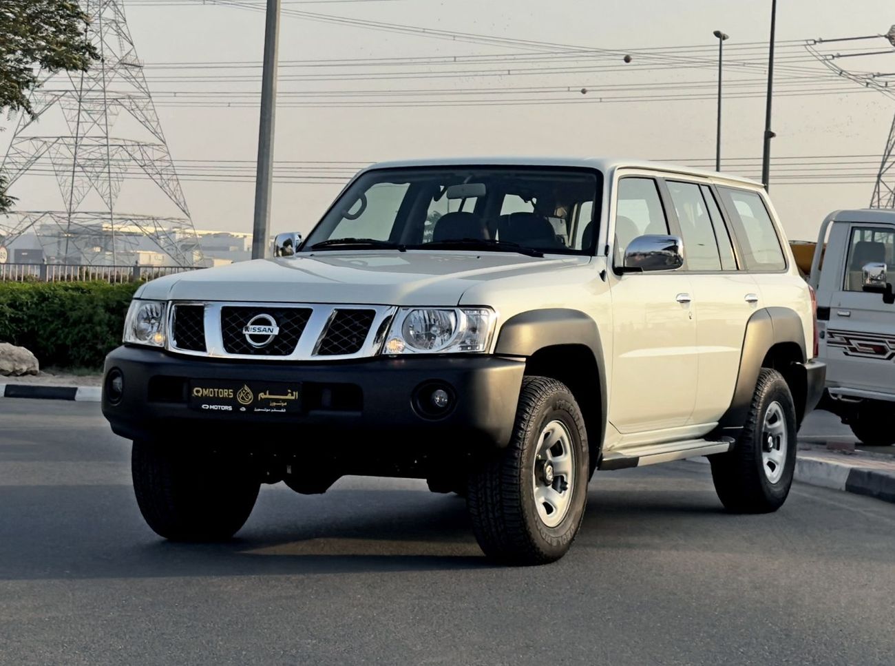 Nissan Patrol Safari GL 4.8L A/T (7 Seater)