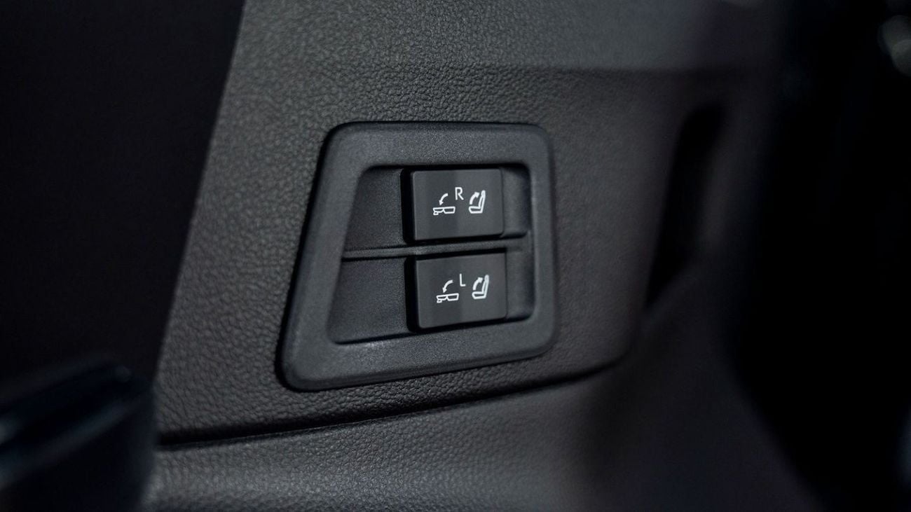 تويوتا لاند كروزر VXR LC300 VXR 3.5P AT MY2024 – BLACK