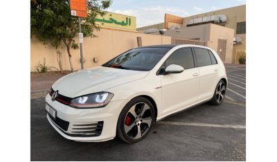 فولكس واجن جولف GTI