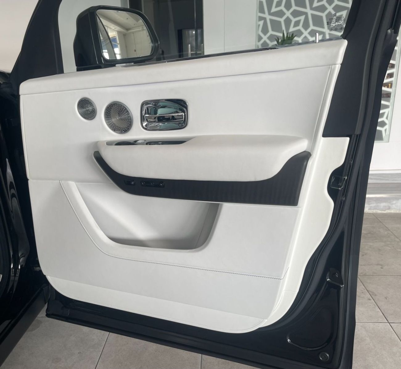 Rolls-Royce Cullinan STD 6.7L 12CYL EXCELLENT CONDITION