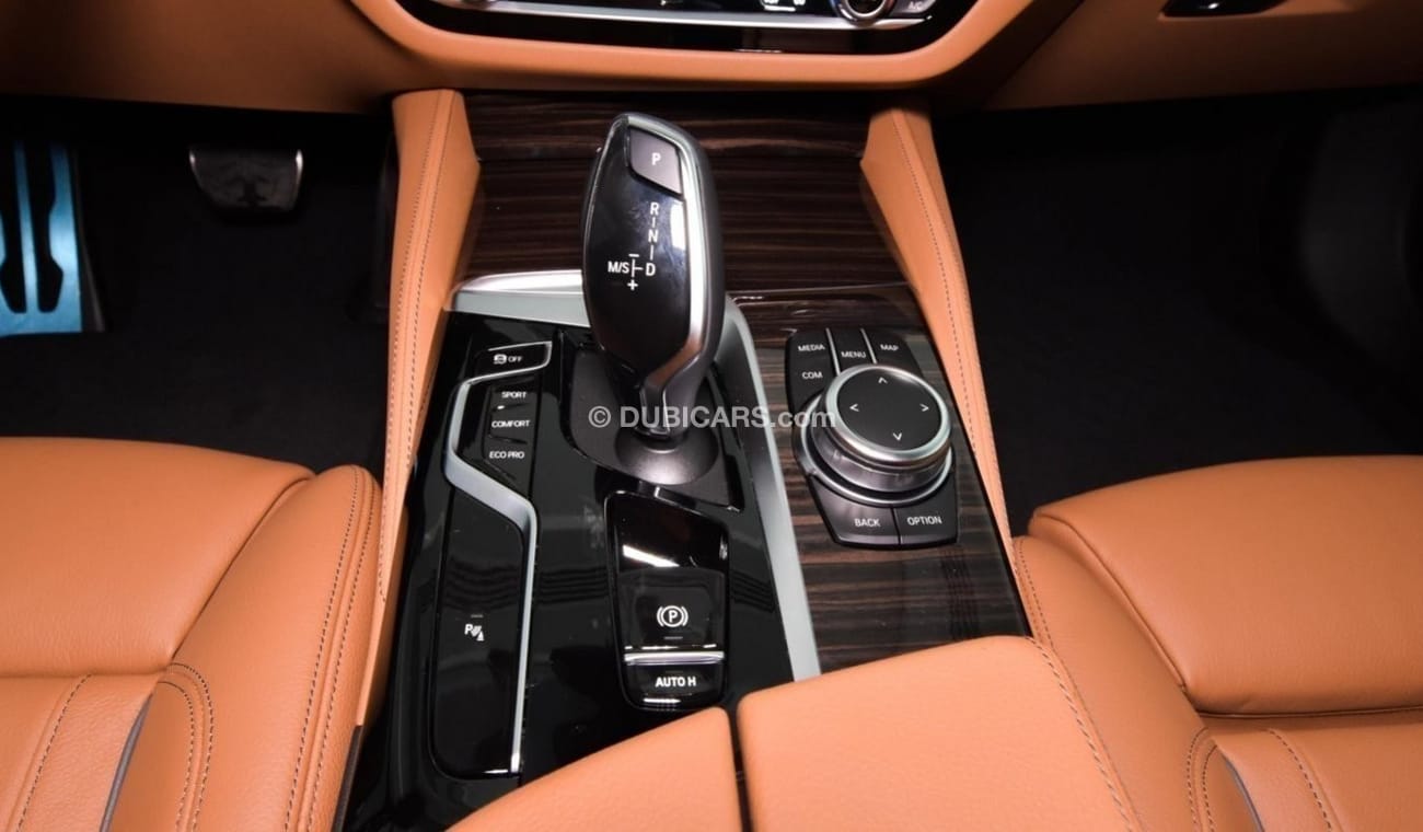 BMW 530i i Luxury with Package