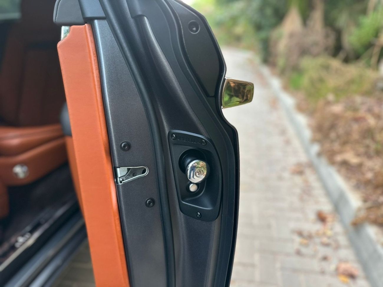 Rolls-Royce Ghost 6.75T Extended Wheelbase | V12 571 HP | GCC Specs | Like New | 4,000 KM