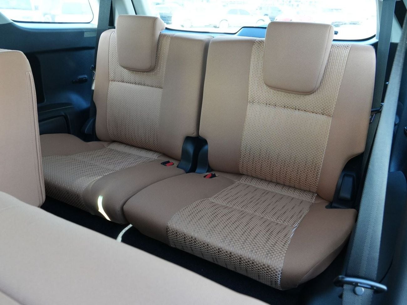 تويوتا فورتونر 2026 TOYOTA FORTUNER 2.7L E1 BASIC 4X4 PETROL AT GCC BRAND NEW 0KM