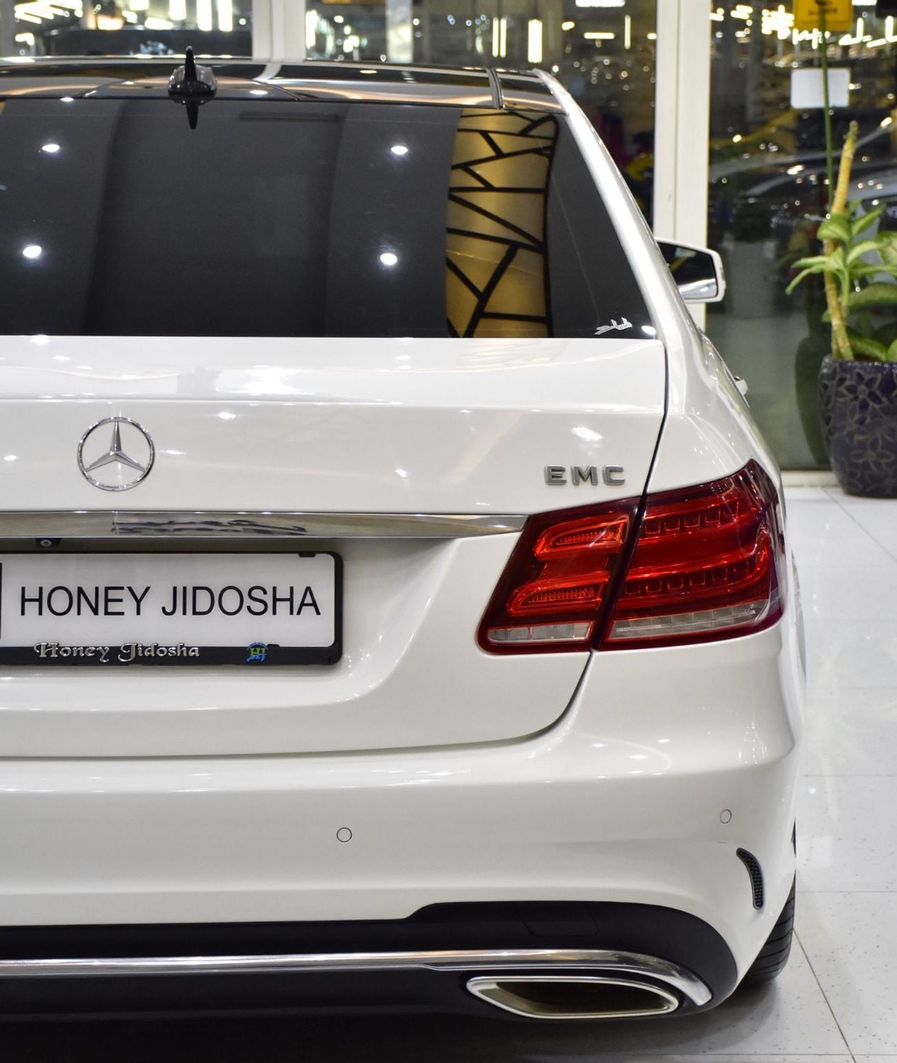 Mercedes Benz E300 AVANTGARDE SPORT EXCELLENT DEAL for our Mercedes Benz E300 ( 2014 Model ) in White Color GCC Specs