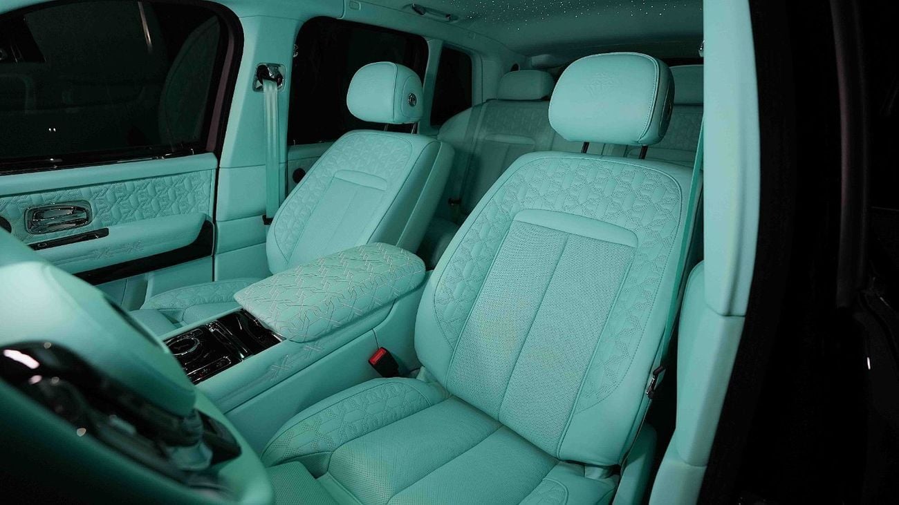 Rolls-Royce Onyx Cullinan | LIMIITED OFFER | NEW | 2024 | V12 | 563 HP | 3-YEAR WARRANTY AND SERVICE