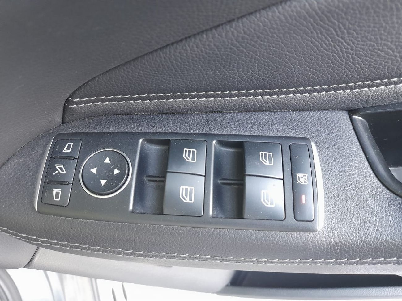 Mercedes-Benz GLS 350 Right hand drive 7 seater diesel sunroof