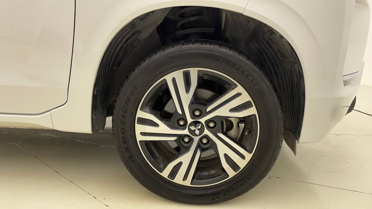 Mitsubishi Xpander GLX MIDLINE 1.5 | Zero Down Payment | Home Test Drive