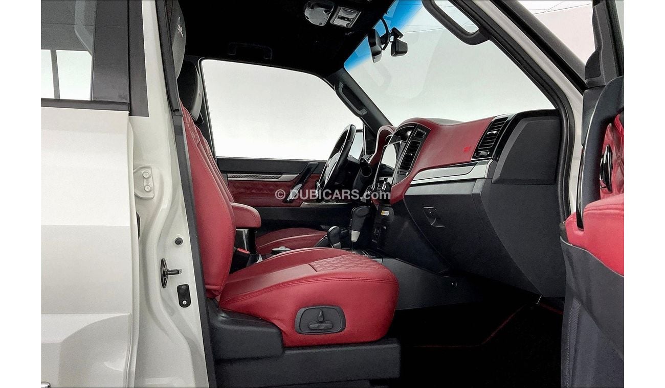 ميتسوبيشي باجيرو Signature Edition