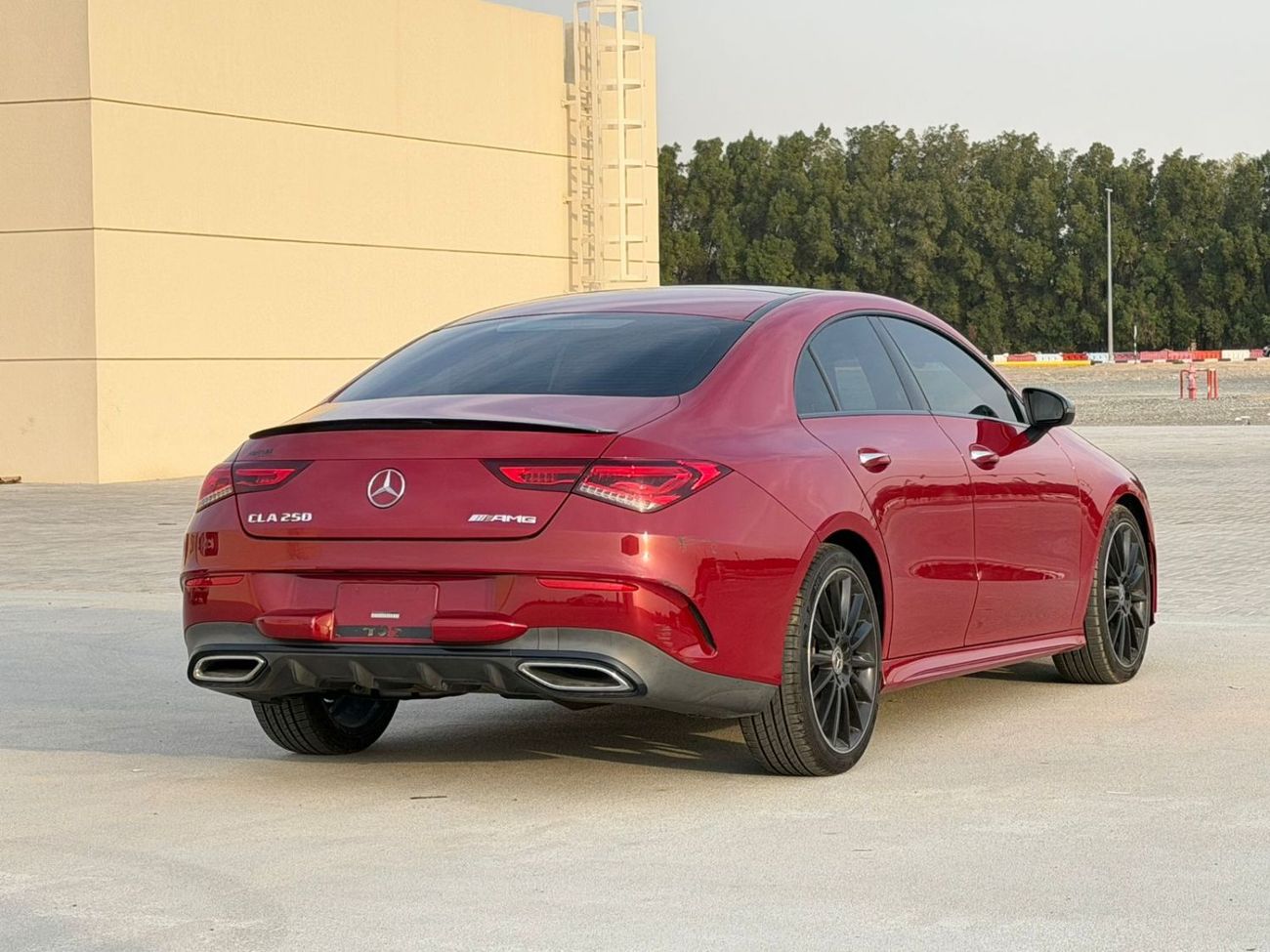 مرسيدس بنز CLA 250 Premium 2.0L