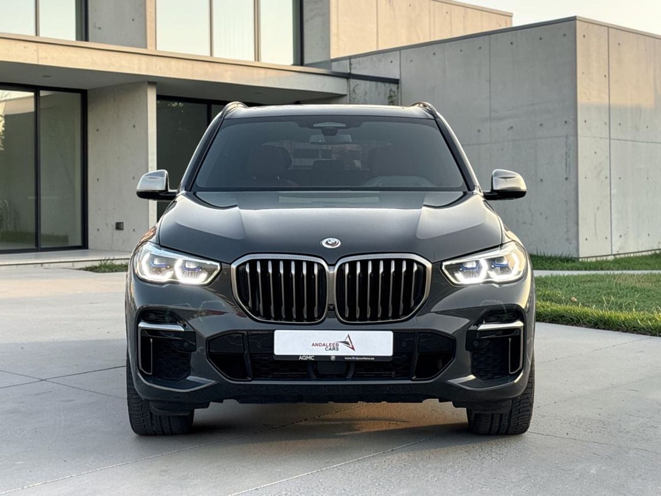 BMW X5 M50i 4.4L AED 4,304 P.M | 0% DOWN PAYMENT | BMW X5 M50I | 2023 | Under warranty and Valid Service Co